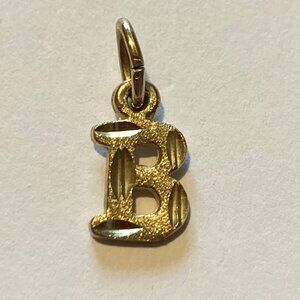 10K gold "B" pendant/charm